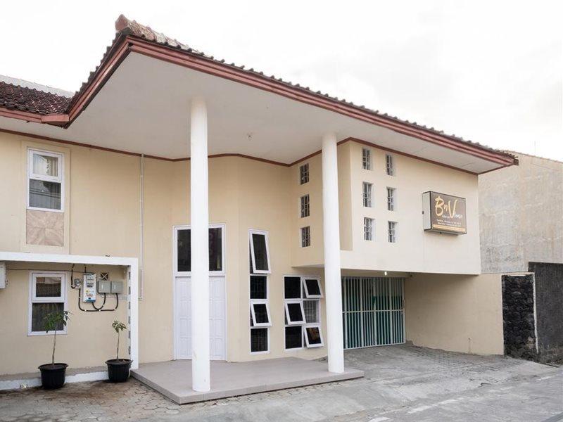 Oyo 2173 Bnv House Babarsari Hotel Maguwo Exterior foto